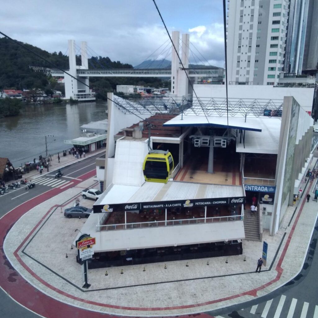 Praia da laranjeira e bomdinho (1)